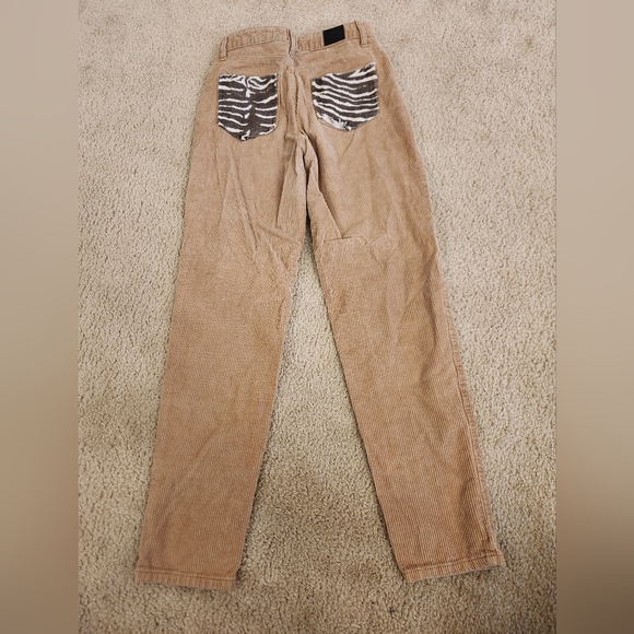 Urban Outfitters Pants - Urban Outfitters Corduroy Tan Mom High Rise Size 26 Pants Zebra Pockets #F167